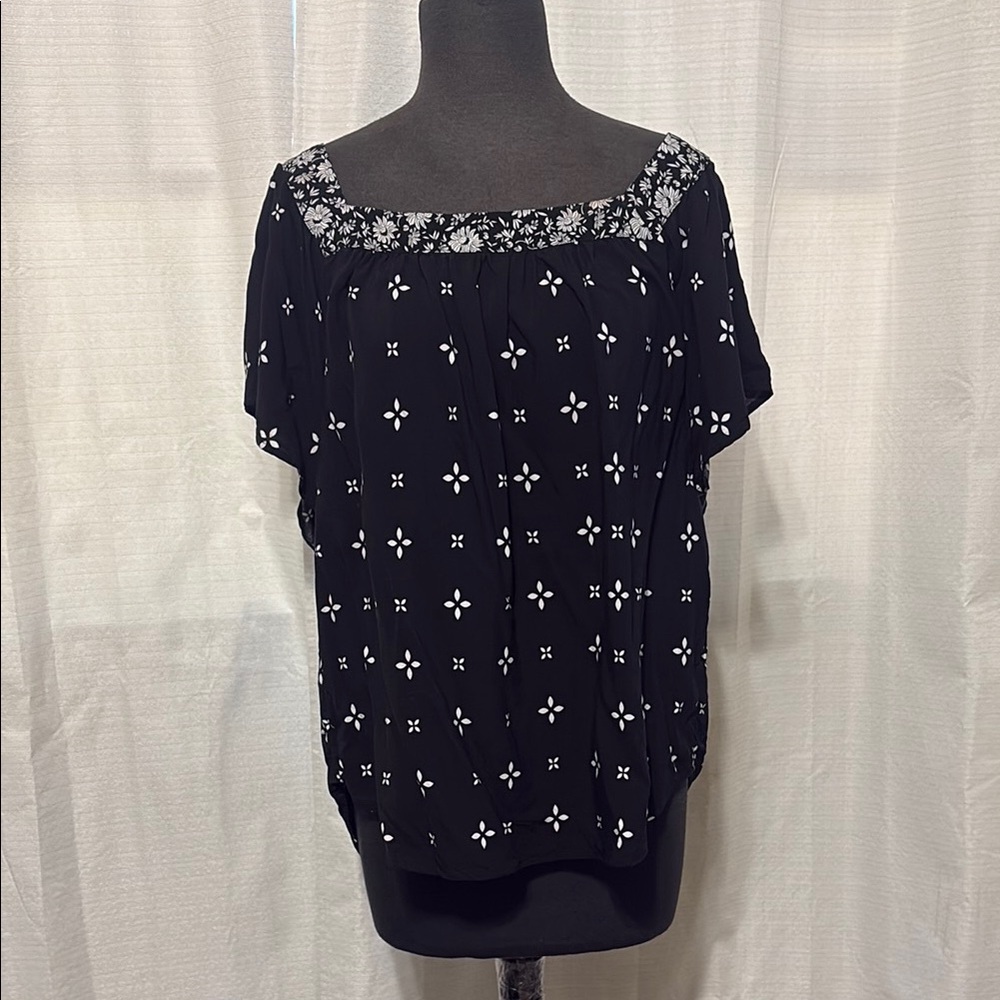 Loft outlet Black and White Floral Women's Top